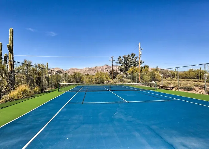Beautiful 'saguaro Vista' W/ Mountain Views!
