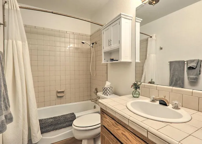 Beautiful 'saguaro Vista' W/ Mountain Views! Tucson